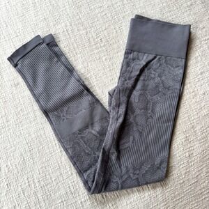 Varley Gray Snakeskin Print Seamless Activewear‎ Leggings Size S